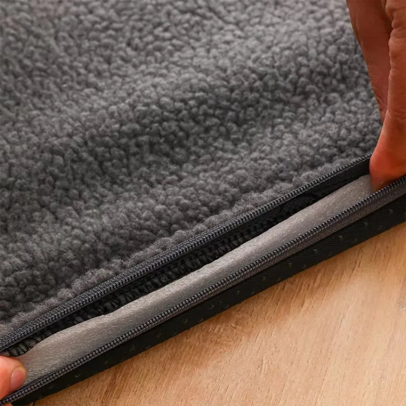 Self-Heating Pet Mat – Warming Blanket for Dogs & Cats Self-Heating Pet Mat HIP