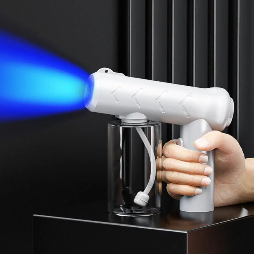 Handheld Alcohol Atomizer Blue Light Cleaning Sprayer 380ml Multi Purpose Rechargeable White Cordless for Garden for Home HIP