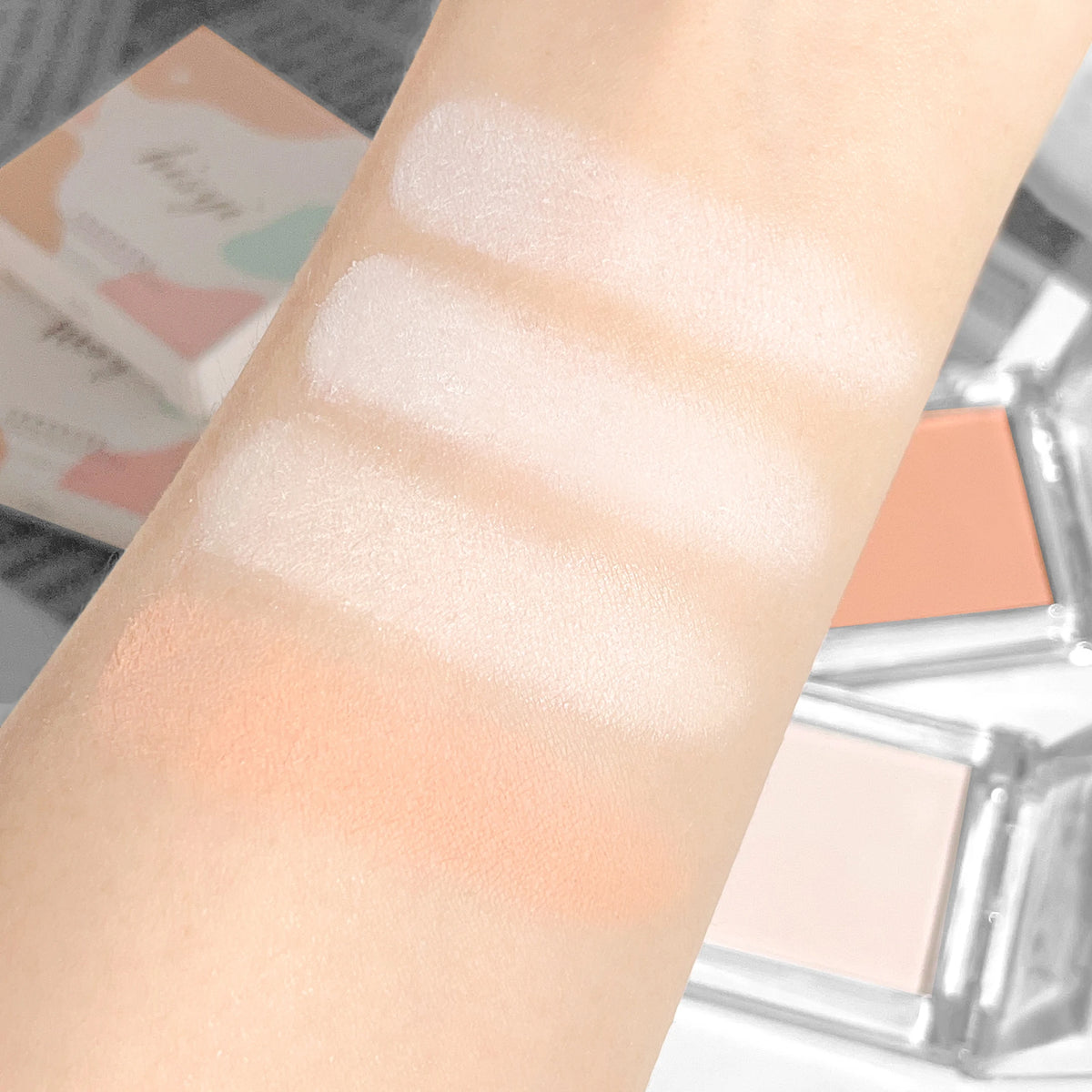Hisyi Matte Monochrome Eyeshadow – Highlighter & Contour Matte Eyeshadow Palette HIP