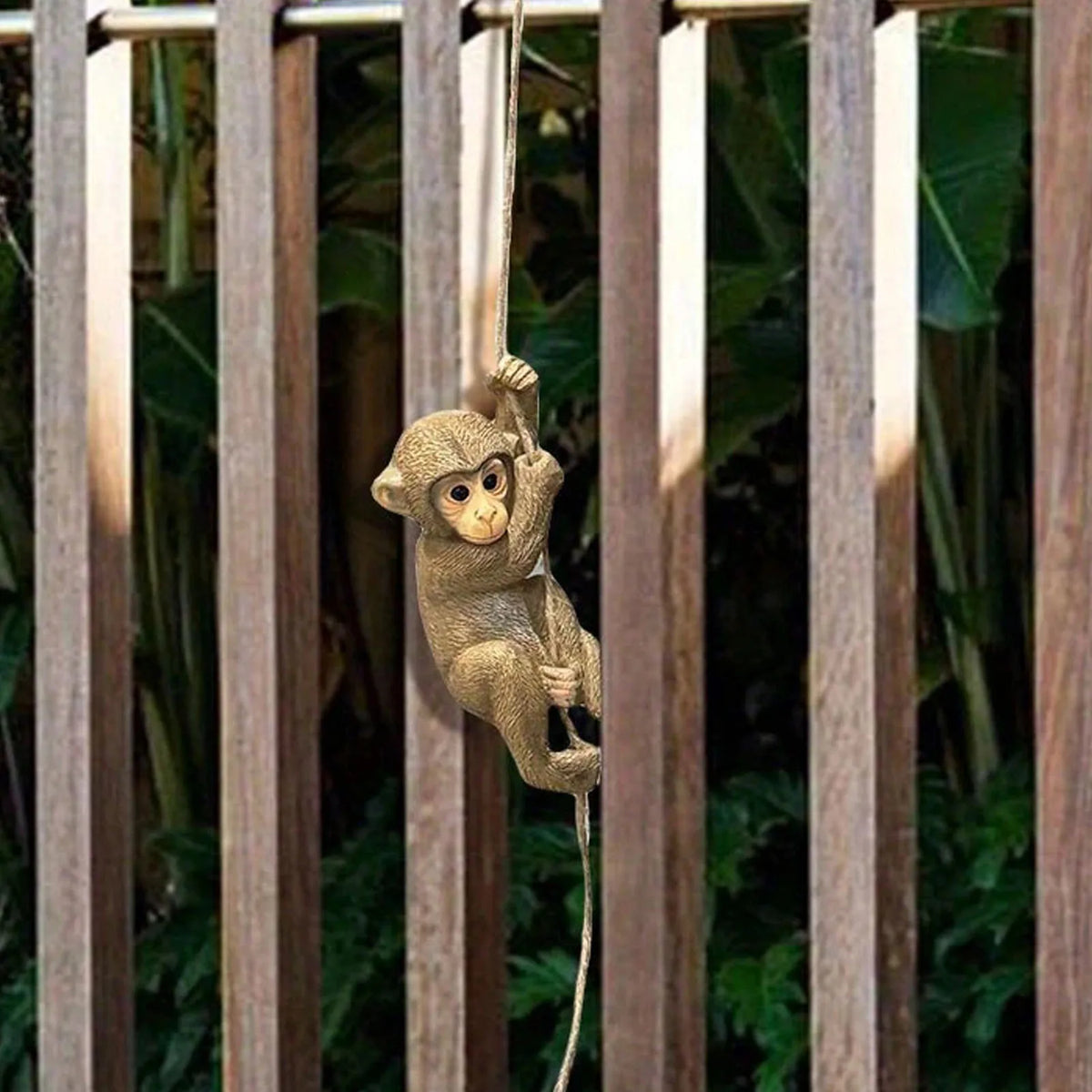 Hanging Monkey Figurine Hanging Monkey Garden Statue Resin Climbing Tree Baby Chimpanzee Animal Sculpture for Outdoor Yard Decor HIP
