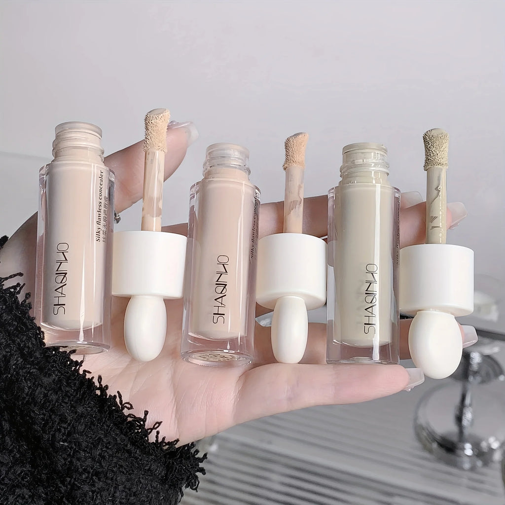 Silky seamless concealer for lasting coverage of acne spots and dark circles under the eyes concealer HIP