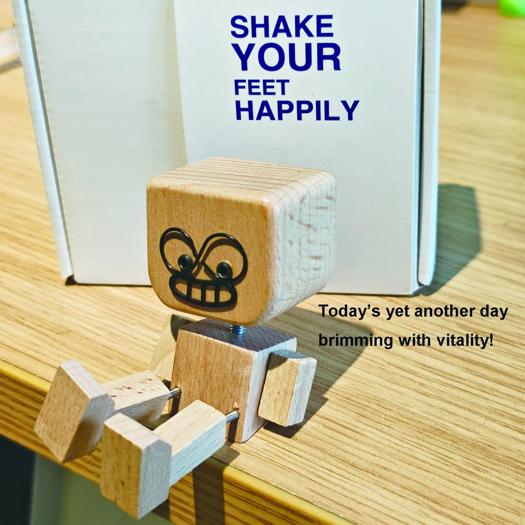 Wooden Shaking Man Figurine – Funny Desktop & Dashboard Décor Novelty Desk Figurine HIP