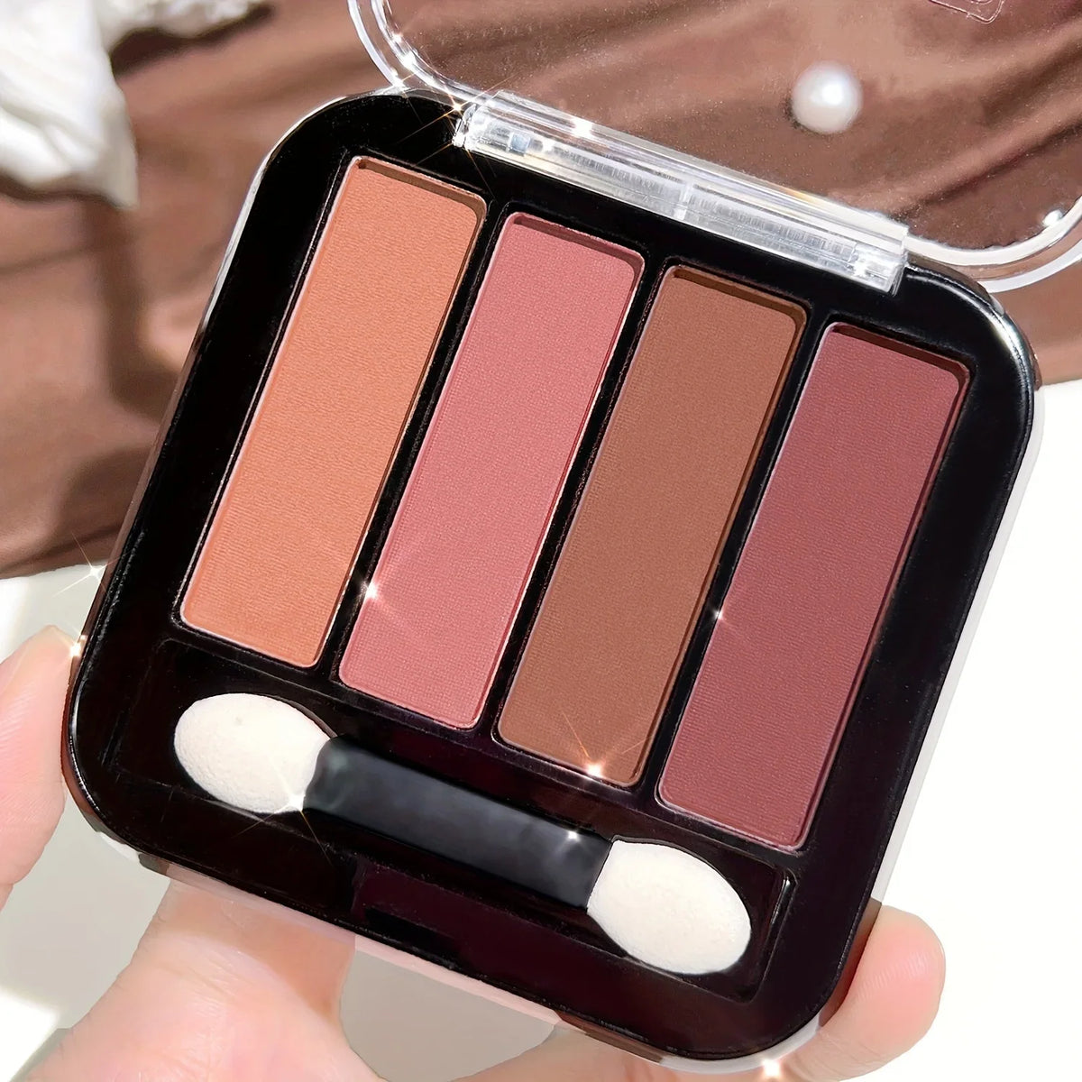 4-Color Earthy Eyeshadow Palette – Waterproof & Long-Lasting Eyeshadow Palette HIP