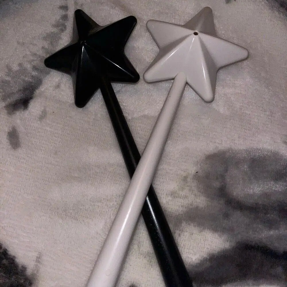 Magic Wand Salt & Pepper Shakers – Refillable Spice Set Spice Shaker Set HIP