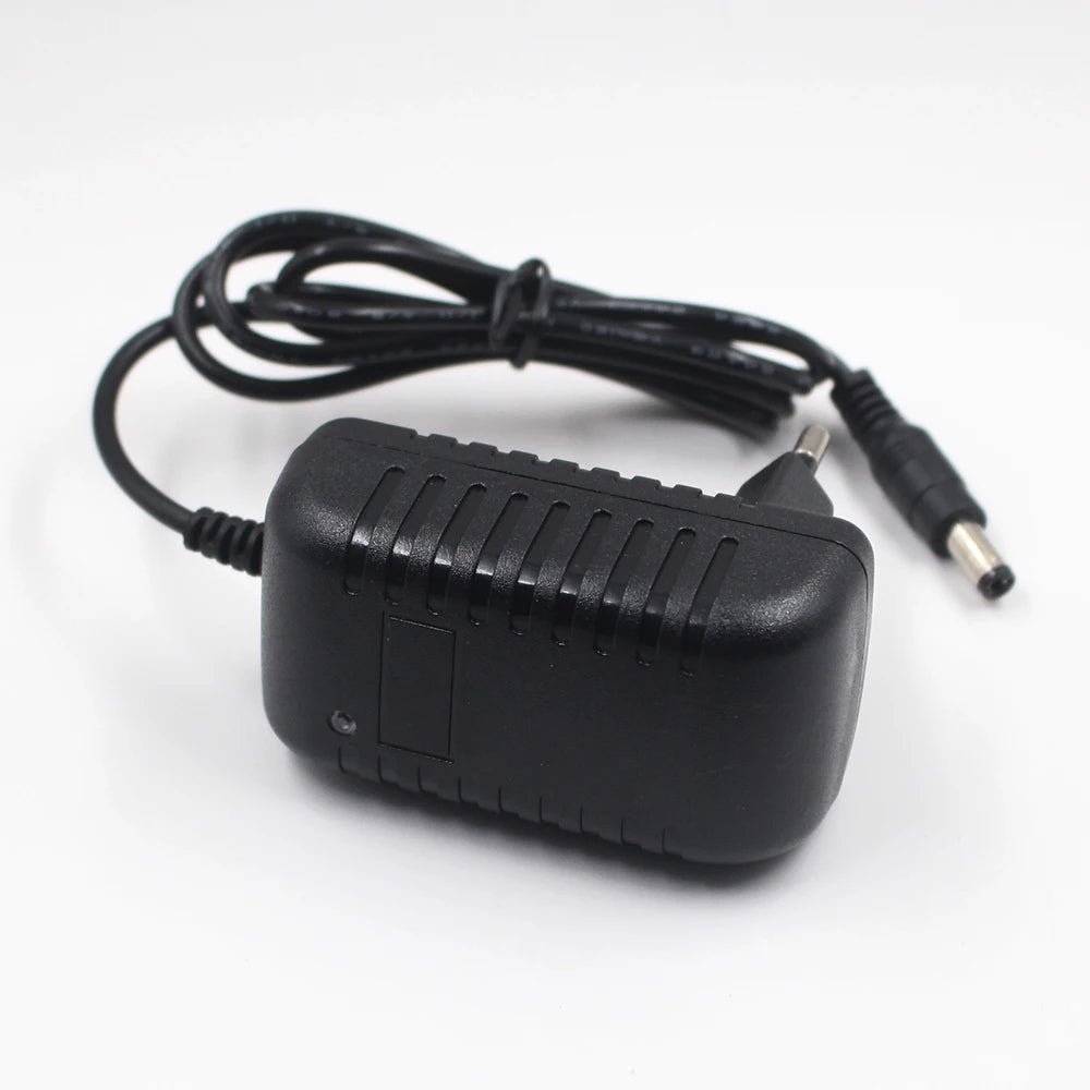 8.4V 2A Universal Lithium Battery Charger – DC 5.5x2.1mm Lithium Battery Charger HIP