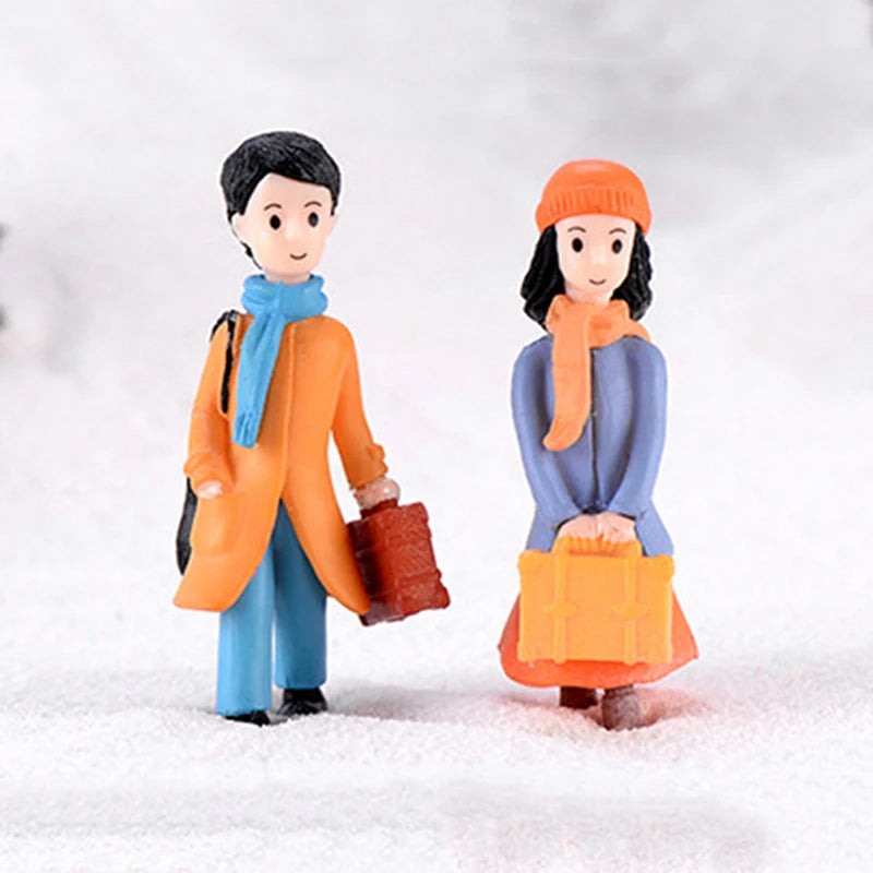 Miniature Couple Figurines – Fairy Garden & Dollhouse Décor Set Miniature Figurines HIP 1Pair