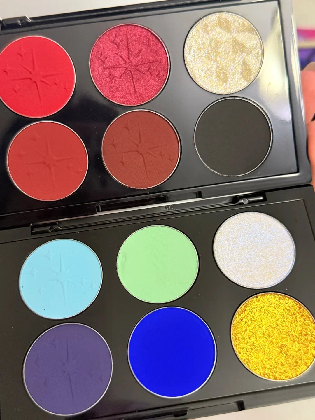 DE'LANCI Macarons Eyeshadow Palette – Mix & Match Pigmented Eyeshadow Palette HIP