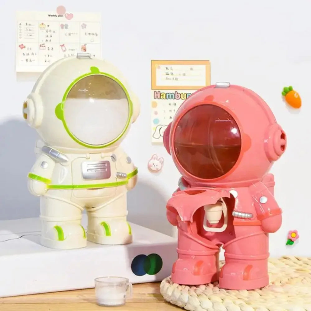 Astronaut Mini Straw Water Bottle 250ml – Fun Kids Cup Kids Straw Water Bottle HIP