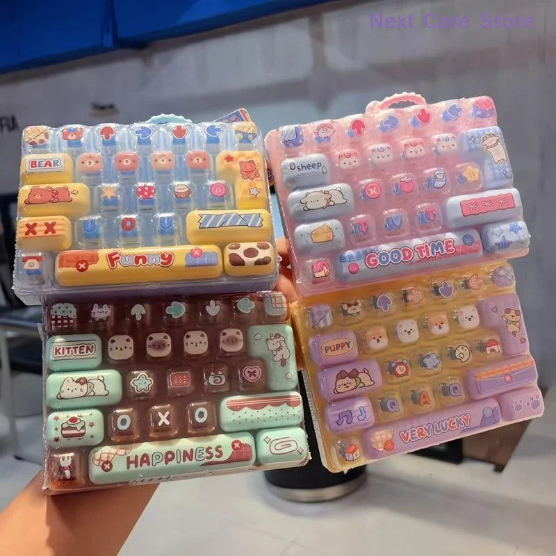 Anime Keyboard Fidget Keychain – 26-Key Clickable Charm Fidget Keychain Toy HIP