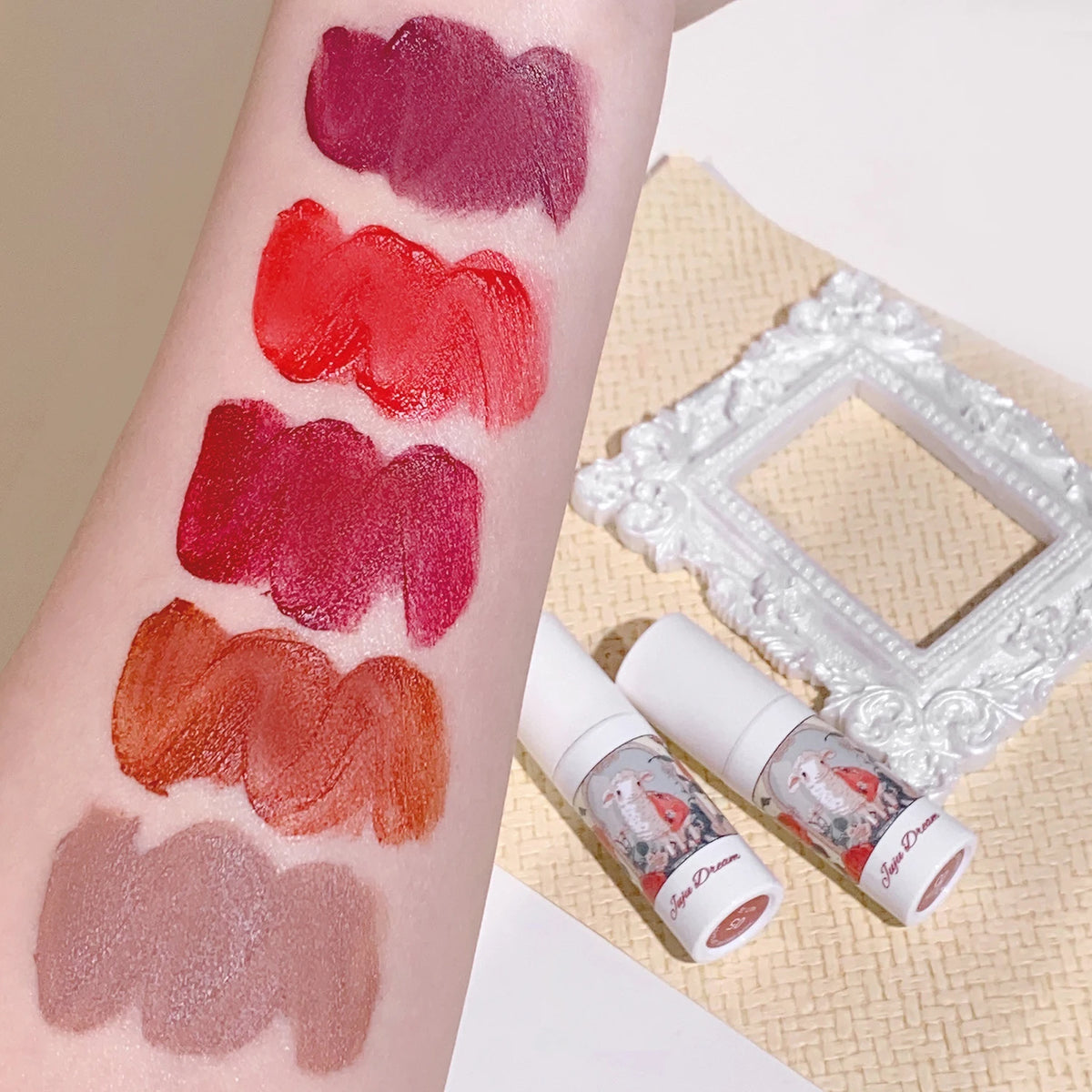 JUJU Dream Velvet Matte Lip Glaze – Transfer-Proof & Hydrating Matte Lip Glaze HIP