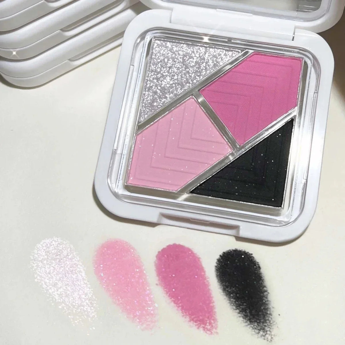 4 Colors Eye Shadow Palette Matte Glitter Green Eyeshadow Blue Pink Black Eye Shadow Pigments Shadow Professional Makeup Palette HIP