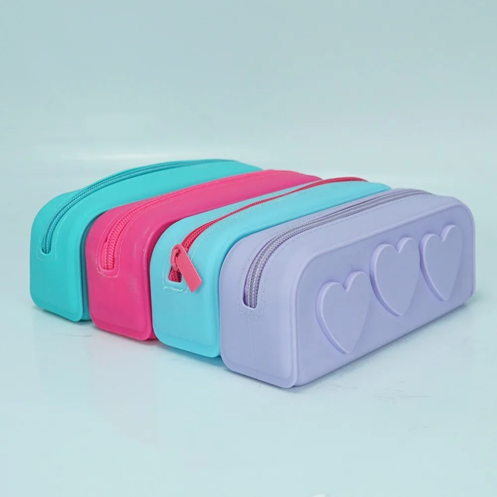 Heart Silicone Zip Bag – Reusable Makeup Brush Holder Silicone Cosmetic Bag HIP