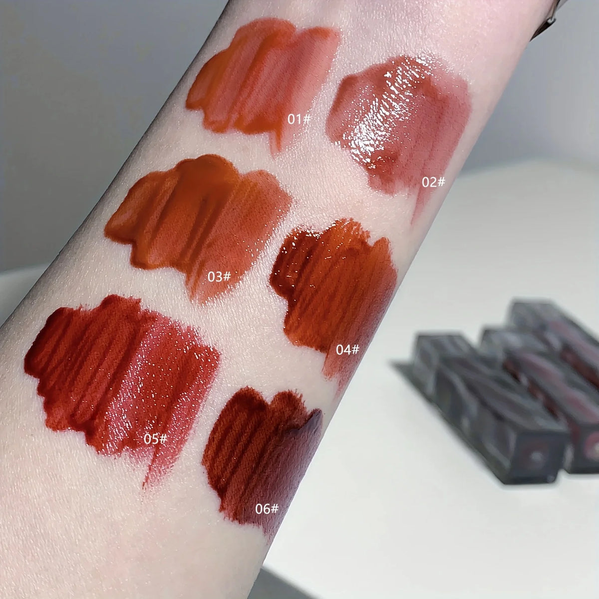 Adorable Bear Mirror Lip Glaze - Long-Lasting, Non-Fading, Hydrating Liquid Lipstick with Watery Texture - Luxurious Glossy Shin HIP