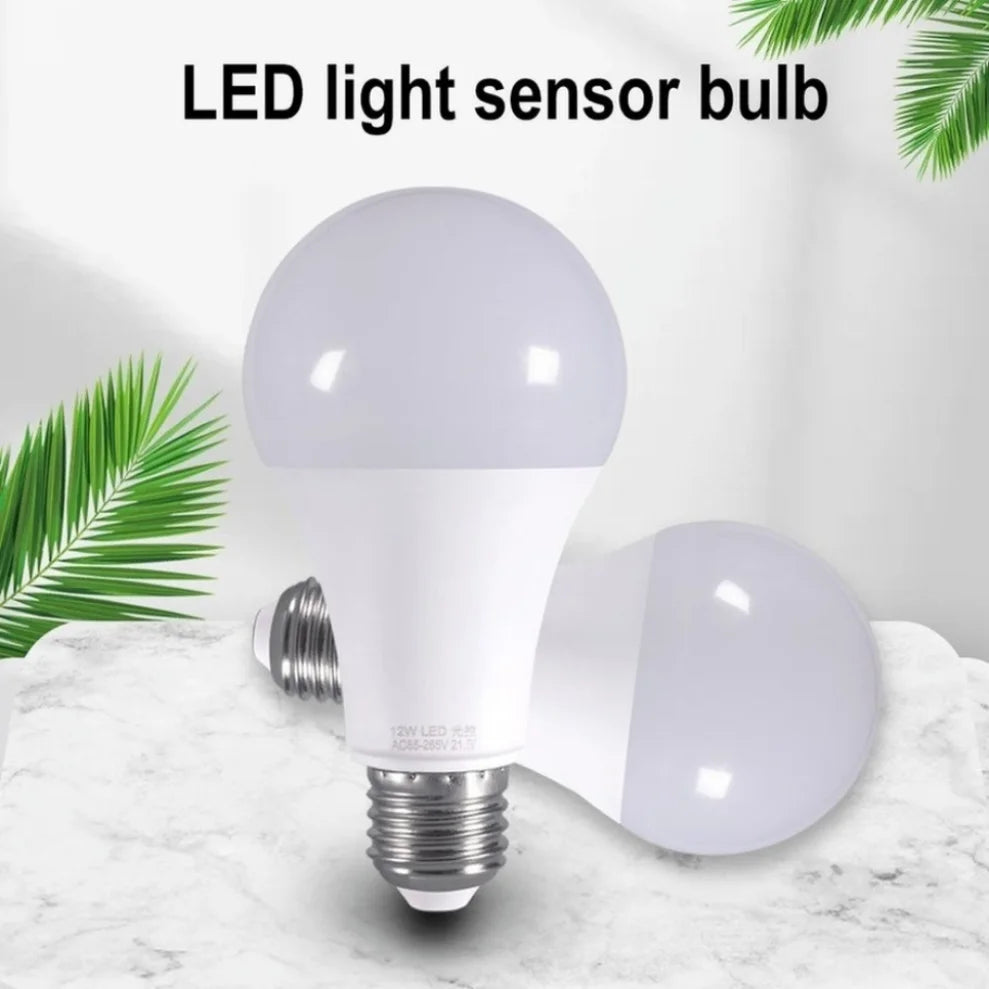 LDHLM Dusk to Dawn E27 LED Sensor Bulb – Auto On/Off 5W–12W LED Sensor Bulb HIP