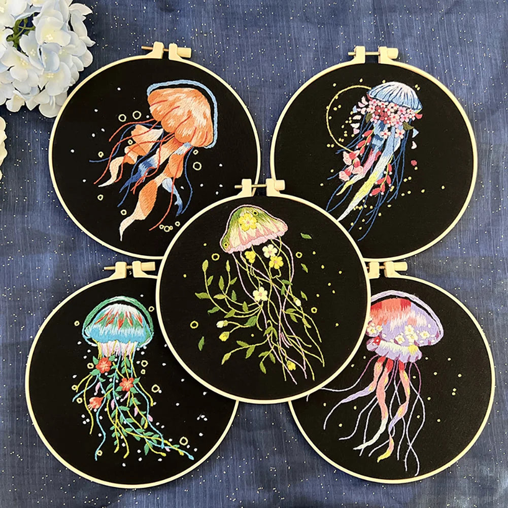 New Cartoon Jellyfish with 20cm Plastic Circle Cross Embroidery Tool DIY Craft Jewelry 3D Cartoon Cross Embroidery Craft Set HIP