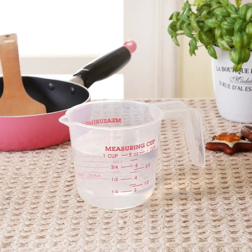 Clear Plastic Measuring Cup with Spout – Oz & mL Markings Measuring Cup HIP