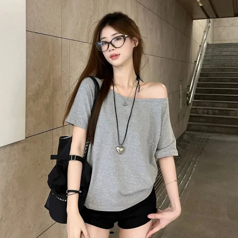 Design-sliding Shoulders One Shoulder Two Short-sleeved T-shirts for Women in Summer Light and Lazy Solid Color Off-shoulder Top HIP GRAY M