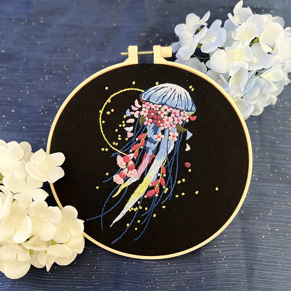 New Cartoon Jellyfish with 20cm Plastic Circle Cross Embroidery Tool DIY Craft Jewelry 3D Cartoon Cross Embroidery Craft Set HIP