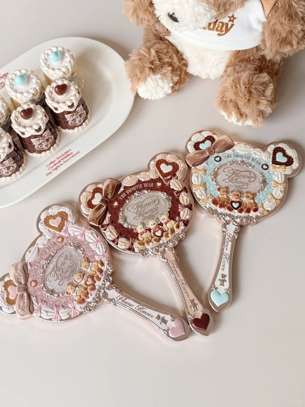 Flower Knows Sweet Bear Portable Compact Makeup Mirror Compact Makeup Mirror HIP