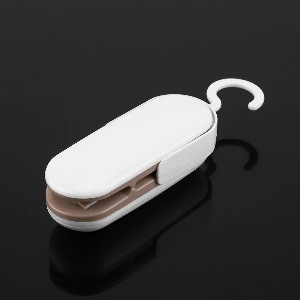 Handheld Heat Sealer Airtight Food Storage Mini Handheld Heat Sealer Plastic Bag Sealer Airtight Food Storage Battery Excluded HIP
