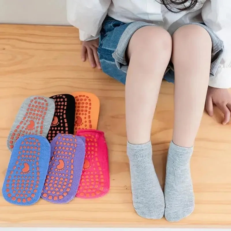 Kids Non-Slip Cotton Floor Socks with Grips | Boys & Girls Kids Grip Floor Socks HIP