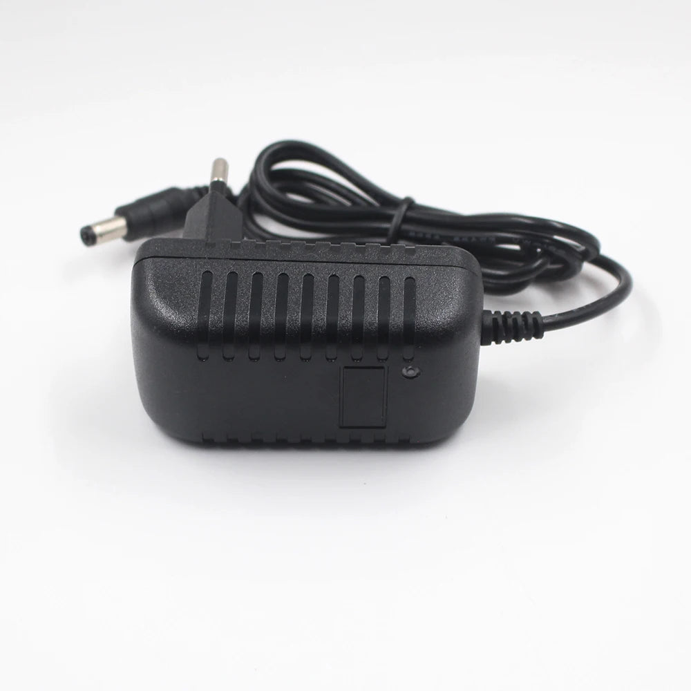 8.4V 2A Universal Lithium Battery Charger – DC 5.5x2.1mm Lithium Battery Charger HIP