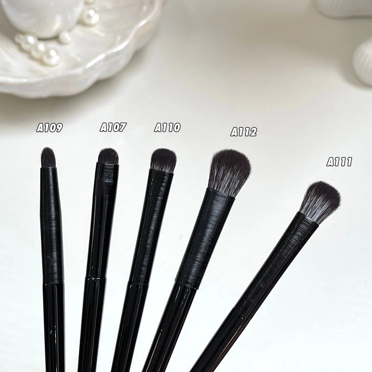 Eyeshadow Brush Kit Full Professional Lying Silkworm Eyeliner Eye Makeup Details fixing Powder Makeup Brushes Set Beauty Tools HIP