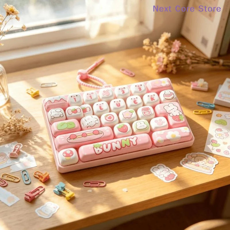 26-Key Keyboard Fidget Toy Keychain – Tactile Press Pendant Fidget Keychain Toy HIP