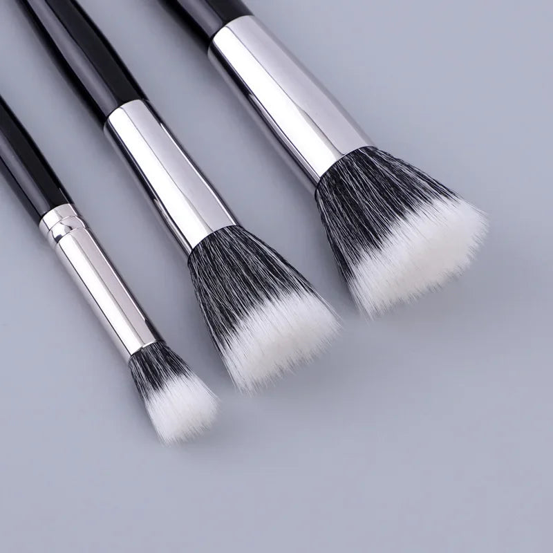 Stippling Blush Brush – Soft Wool Fiber Flat Head Makeup Tool Stippling Blush Brush HIP