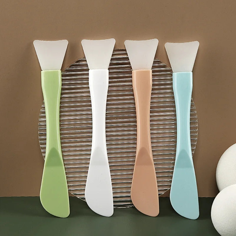 4pcs Silicone Soft Head Cosmetic Spatula Curved Scoop Makeup Mask Cream Spoon Eye Cream Stick Make Up Face Beauty Tool HIP