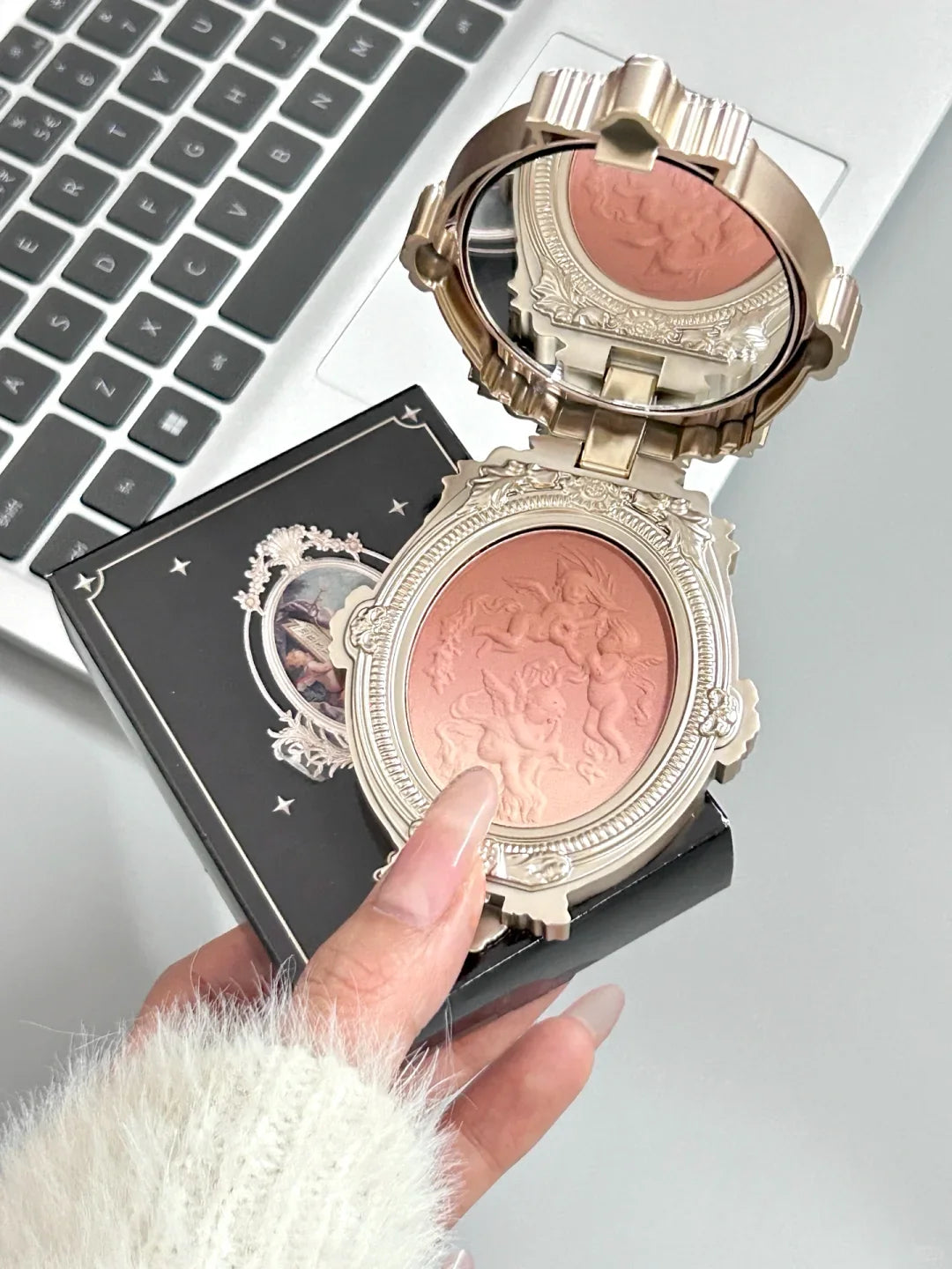 Cheerflor Angel Embossed Gradient Blush – Purple Pink 4.5g Powder Blush HIP