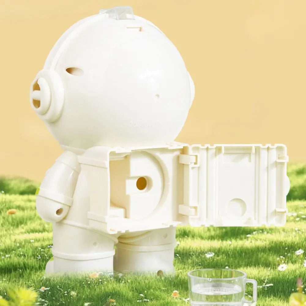 Astronaut Mini Straw Water Bottle 250ml – Fun Kids Cup Kids Straw Water Bottle HIP