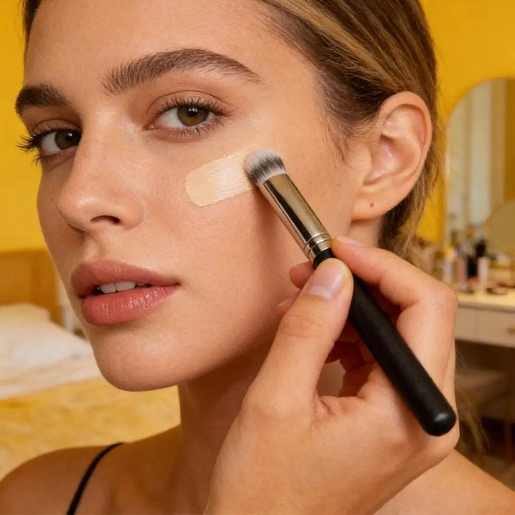 270 Slanted Top Makeup Brush For Concealer And Contour Soft Face Blending Brush Professional Beauty Cosmetic Accessory For Begin HIP