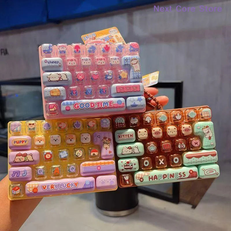 Anime Keyboard Fidget Keychain – 26-Key Clickable Charm Fidget Keychain Toy HIP