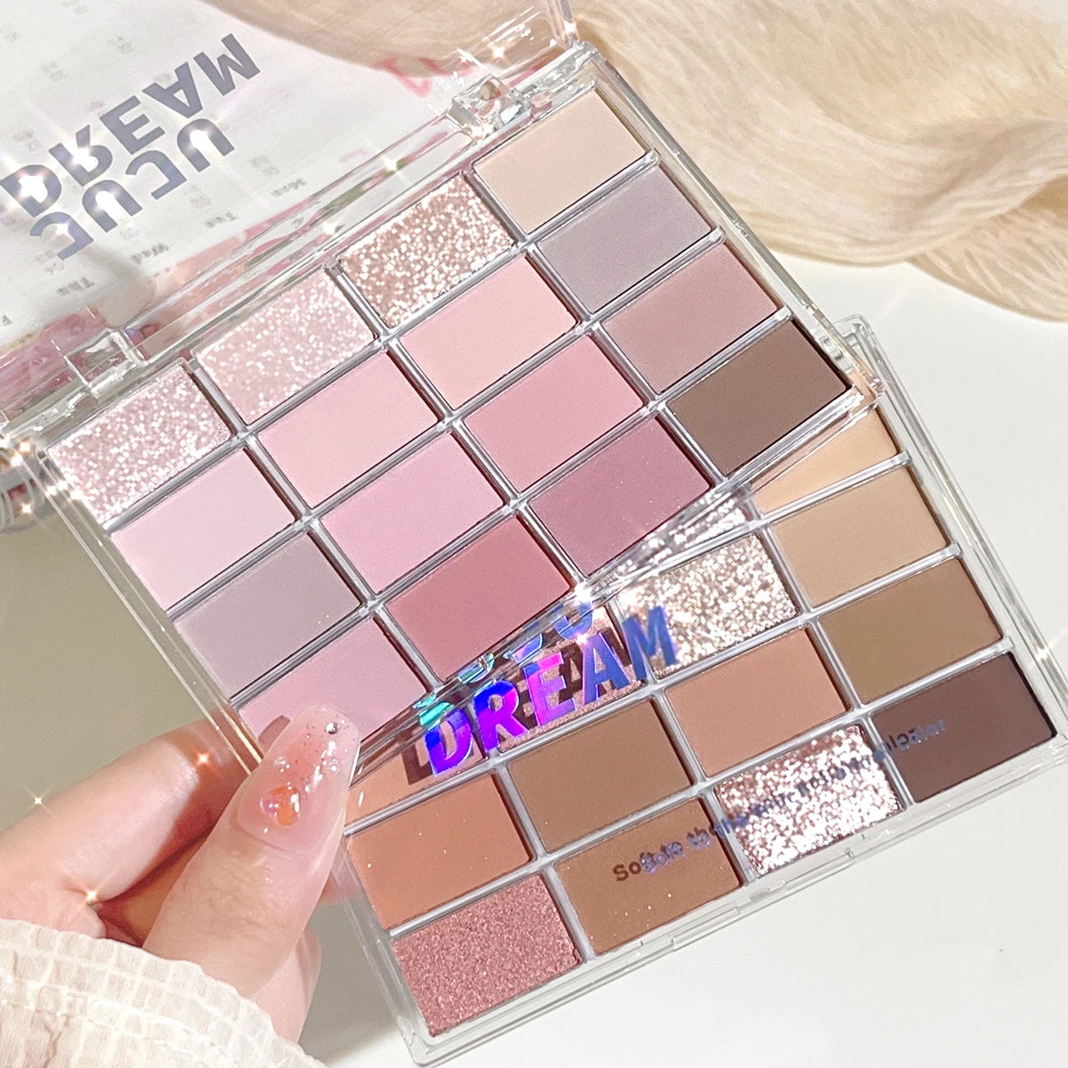 JUJU Dream 16-Color Eyeshadow Palette – Shimmer & Matte Eyeshadow Palette HIP